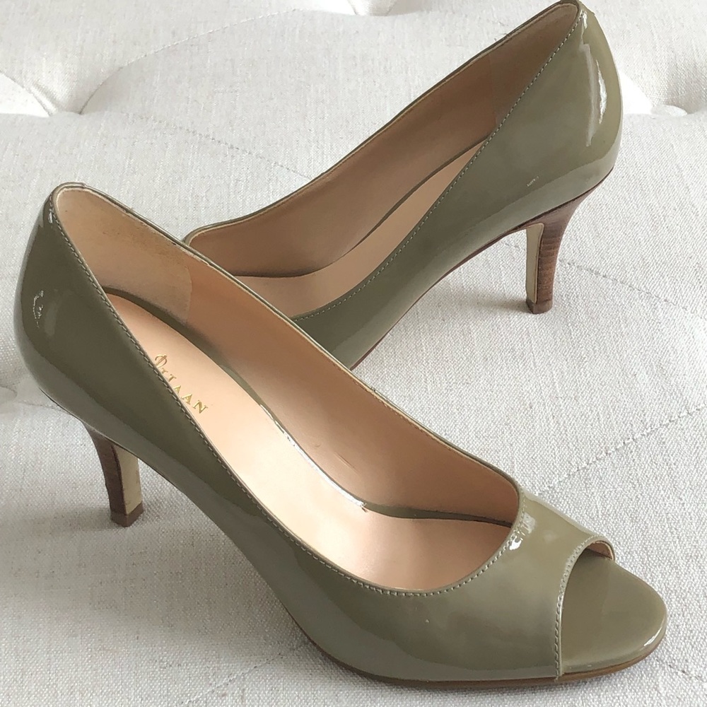 Cole Haan Lainey Summer light olive geen Open Toe Pumps 7 1/2 B Patent Leather